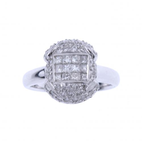 SORTIJA CON DIAMANTES.