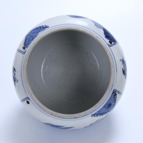 CHINESE VASE, PROBABLY 18TH CENTURY.