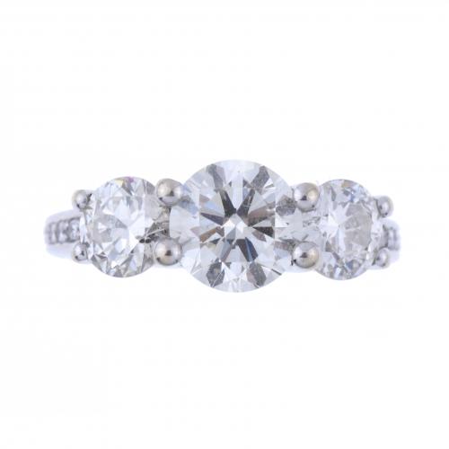 SORTIJA TRESILLO DE DIAMANTES.