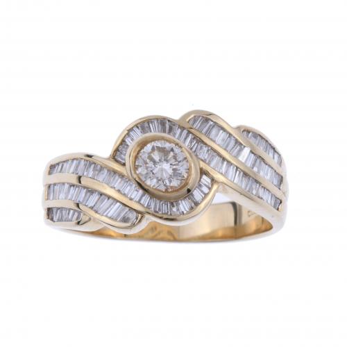 SORTIJA CON DIAMANTES.