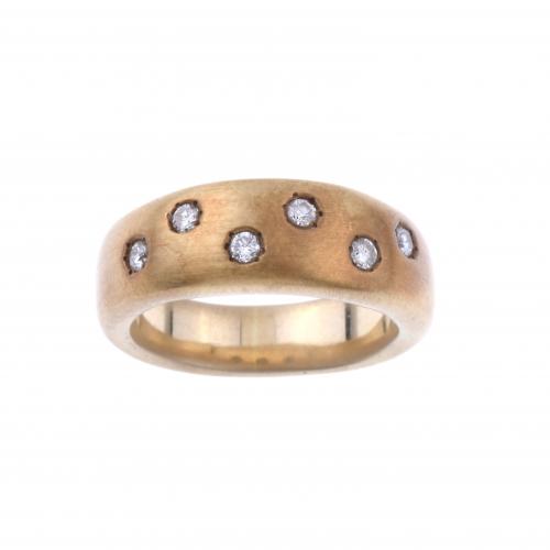 SORTIJA CON DIAMANTES.