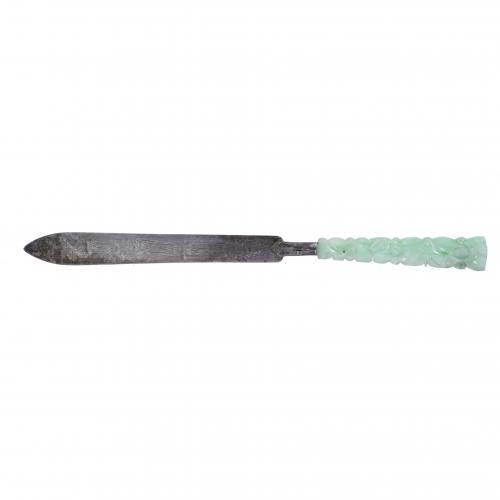 CHINESE LETTER OPENER, 20TH CENTURY.