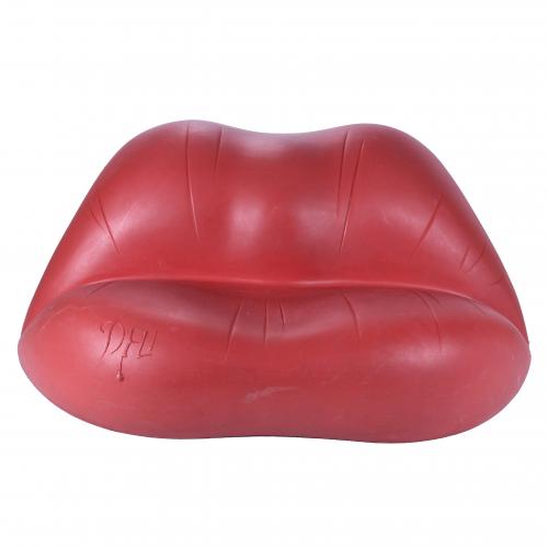 SALVADOR DALÍ & ÓSCAR TUSQUETS. "DALILIPS" OR "RED LIPS" SOFA. 