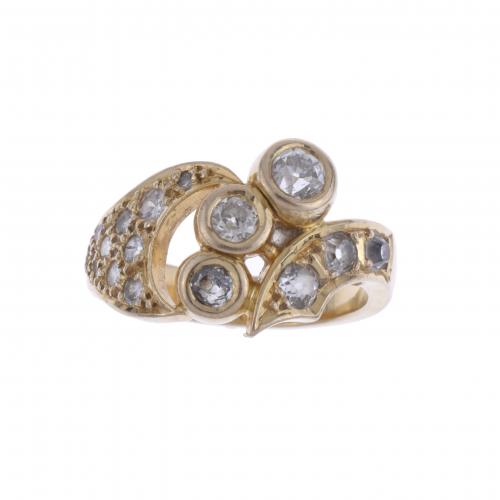 DIAMONDS RING.
