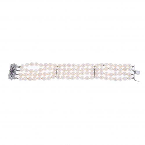 PEARLS WIDE BRACELET.
