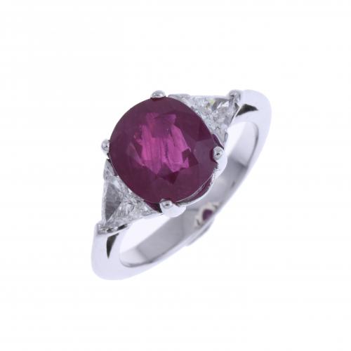 SPECTACULAR RUBY AND DIAMONDS RING.
