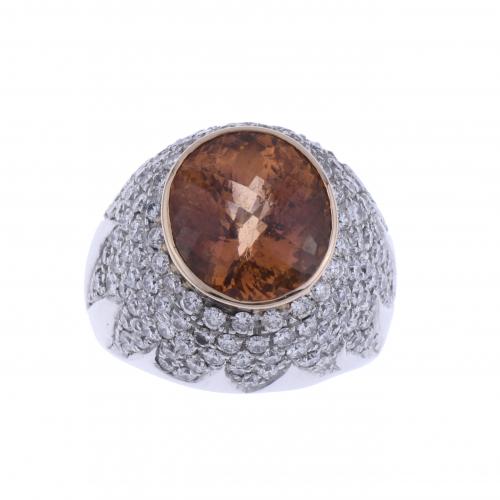 BOMBÉ RING WITH IMPERIAL ORANGE TOPAZ.