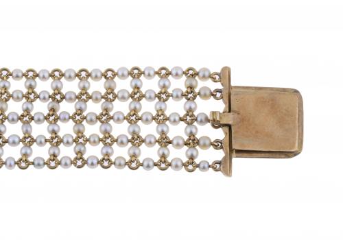 BRACELET WITH PEARLS, EARLY 20TH CENTURY.