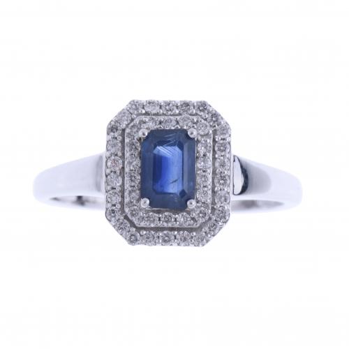 DIAMONDS AND SAPPHIRE RING.