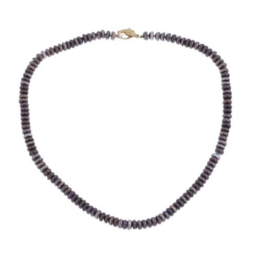 COLLAR DE PERLAS DE AGUA DULCE COLOR CHOCOLATE.