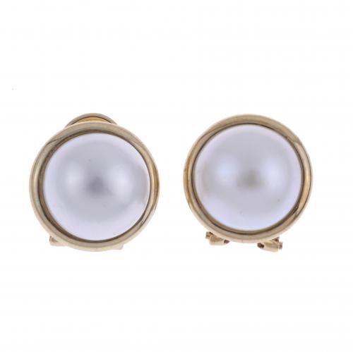 MABÉ PEARLS EARRINGS.
