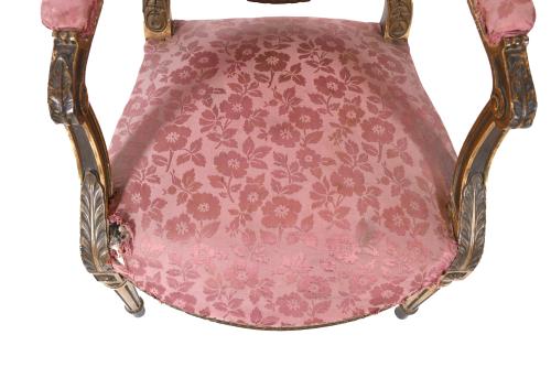 SILLÓN ESTILO LUIS XVI, MED. SIGLO XX.