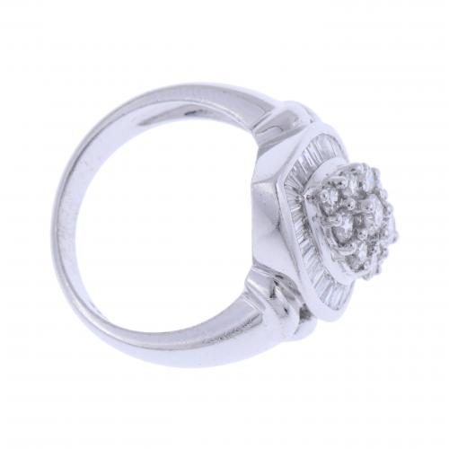 DIAMONDS RING.