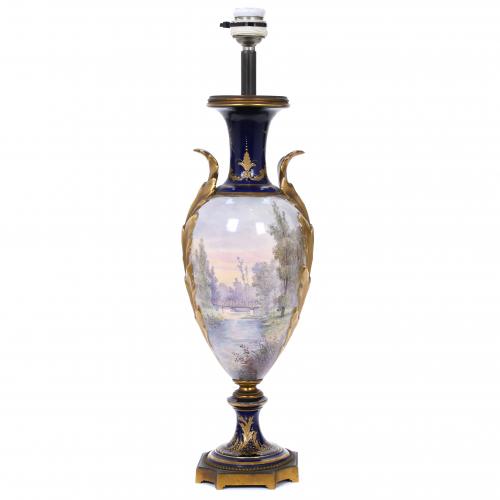 ELECTRIFIED SÈVRES PORCELAIN VASE. 19TH CENTURY. 