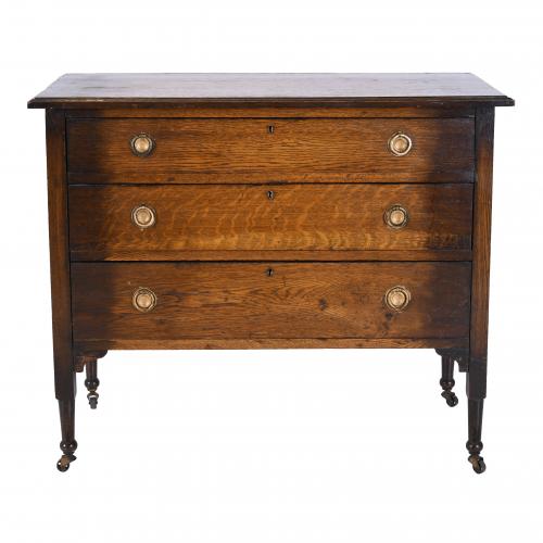 SPANISH CHEST OF DRAWERS. MID 20TH CENTURY.