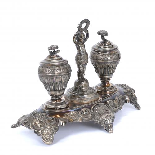 SILVER INKSTAND, FIRST HALF 19TH CENTURY.