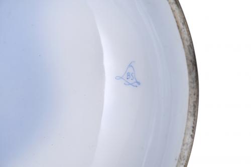 CENTREPIECE IN SÈVRES PORCELAIN, 20TH CENTURY. 