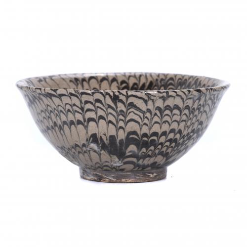 CHINESE BOWL, 20TH CENTURY.