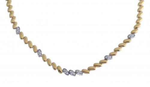 COLLAR CON DIAMANTES.