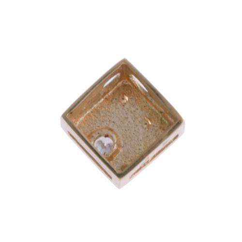 SQUARE PENDANT WITH DIAMOND.