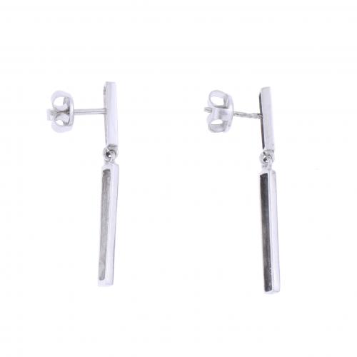 MINIMAL LONG EARRINGS.