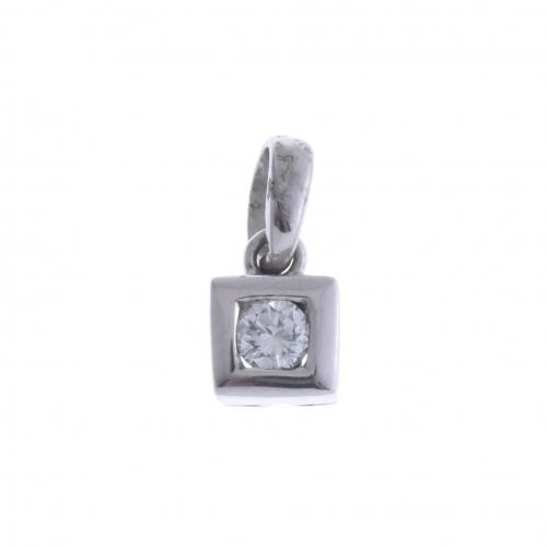 SOLITAIRE DIAMOND PENDANT.