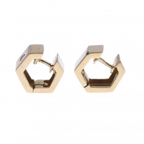 PENDIENTES DE AROS HEXAGONALES CON DIAMANTE.