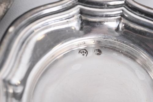 SIETE CENICEROS EN PLATA, MED. SIGLO XX. 