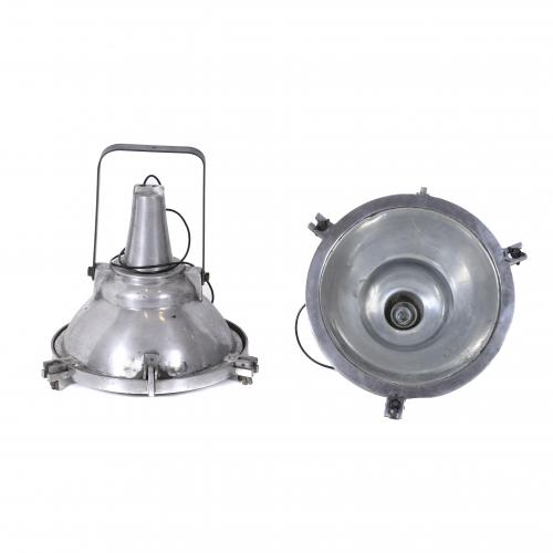 PAIR OF LARGE INDUSTRIAL SPOTLIGHTS, LATE 20TH CENTURY.