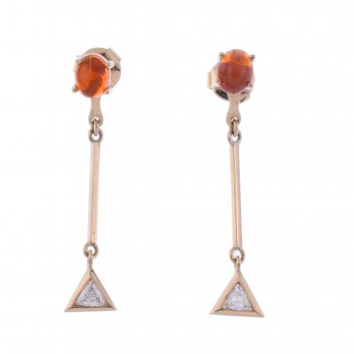 PENDIENTES TRANSFORMABLES CON DIAMANTES Y ÓPALO DE FUEGO.