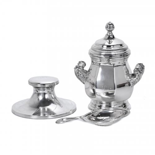SILVER SUGAR BOWL, STRAINER AND INKWELL SET. LATE 20TH CENTURY. 