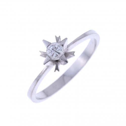 DIAMOND SOLITAIRE RING.