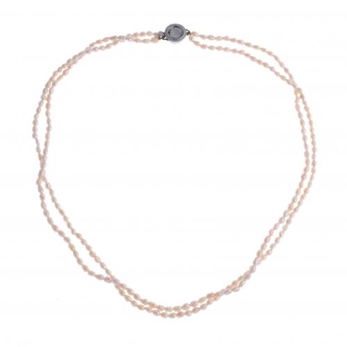 RIVER PEARLS NECKLACE.