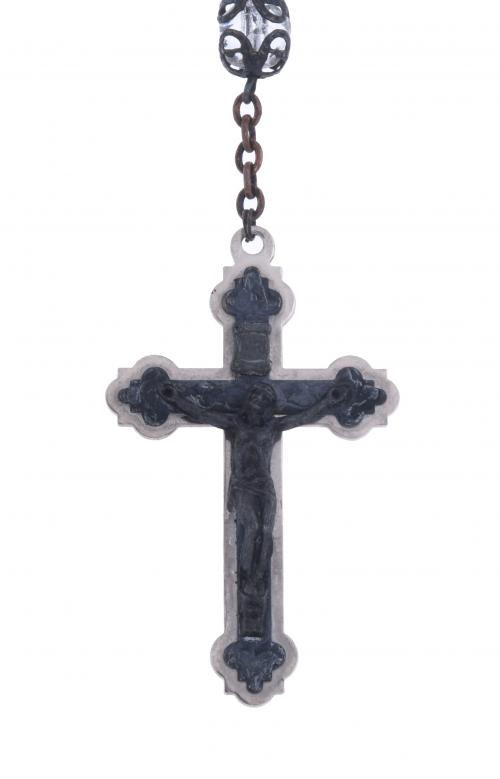 FOUR ROSARIES IN ROCK CRYSTAL, CERAMIC AND GLASS, WITH SILV