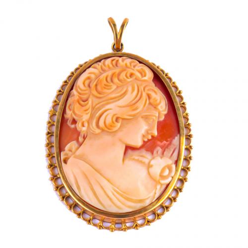 CAMEO PENDANT.