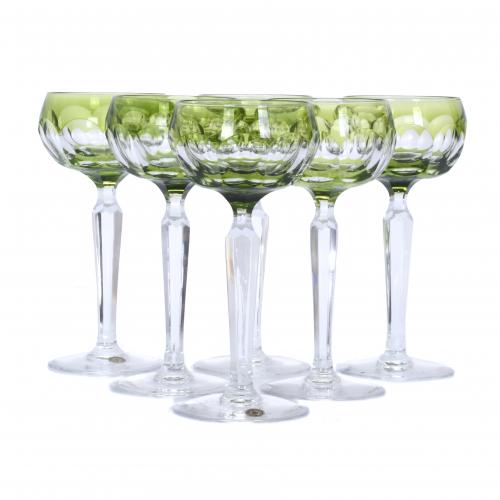 VAL SAINT LAMBERT. SIX CARVED CRYSTAL GLASSES, 20TH CENTURY.