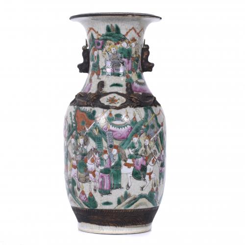 20TH CENTURY CHINESE SCHOOL. NANKIN VASE.