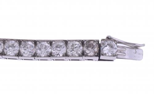 DIAMONDS RIVIÈRE BRACELET.