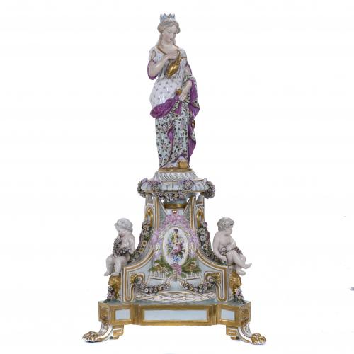 MEISSEN PORCELAIN FIGURAL GROUP, 1780-1810.