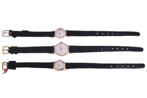 THREE WOMEN&#39;S WRISTWATCHES, 1940&#39;S.