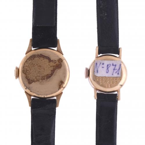 TWO WOMEN&#39;S WRISTWATCHES.