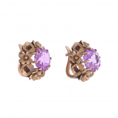 FLORAL EARRINGS WITH TOURMALINES.
