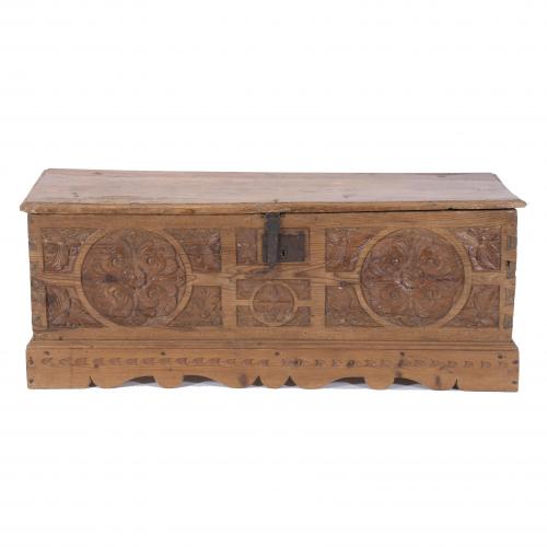 SPANISH CHEST, LATE 19TH CENTURY.