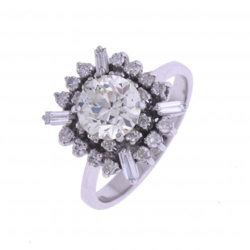 DIAMONDS ROSETTE RING.