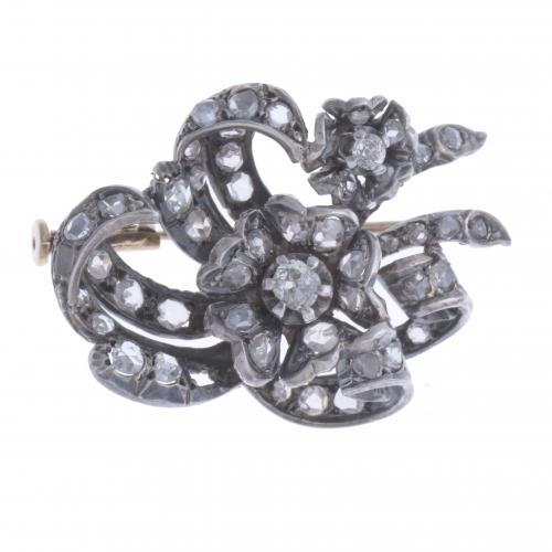 BROCHE FLORAL, SIGLO XIX.