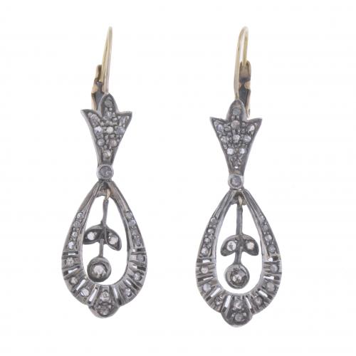 PENDIENTES LARGOS, SIGLO XIX.