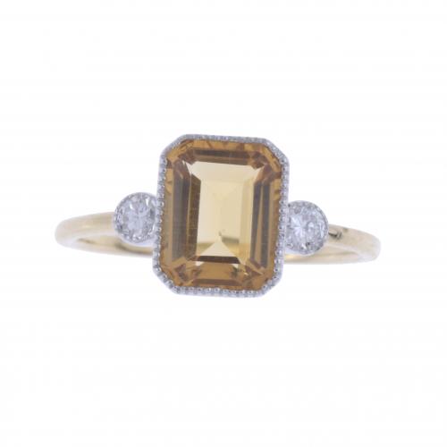 ART DECO STYLE RING WITH SMOKY QUARTZ AND DIAMONDS.