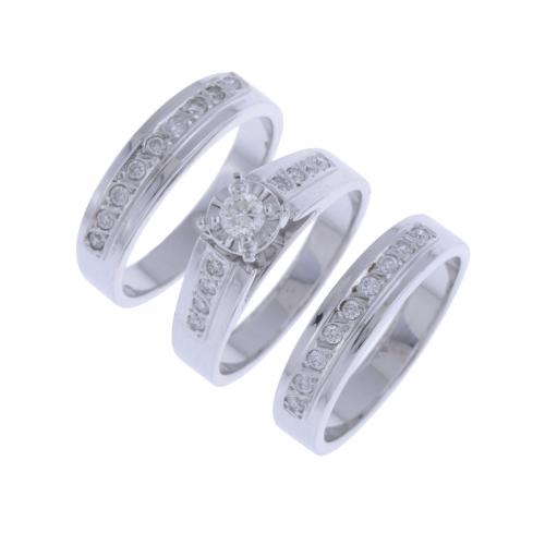 THREE STACKABLE DIAMONDS RINGS.