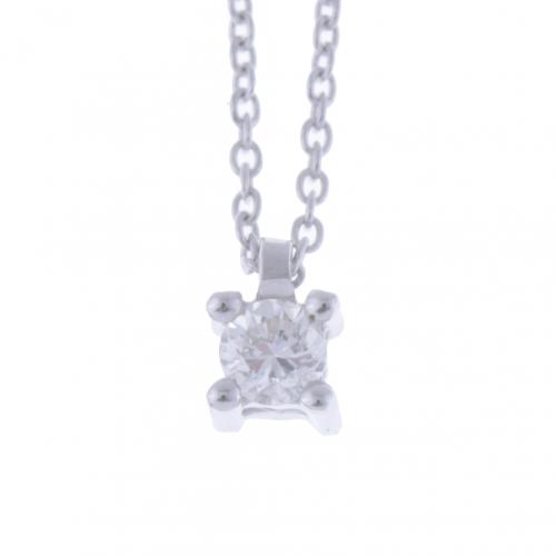 COLGANTE CON DIAMANTE SOLITARIO.
