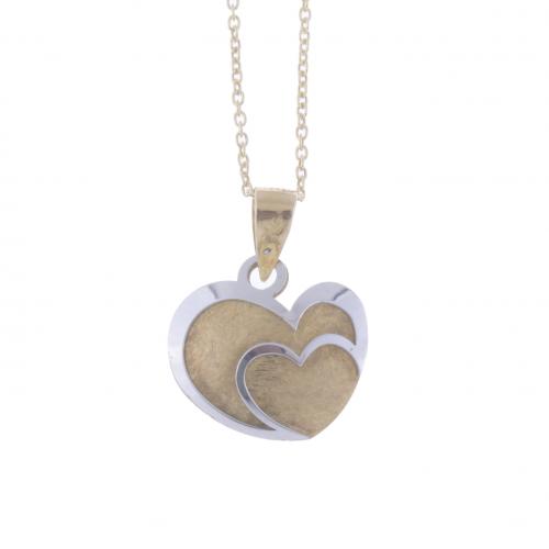 COLGANTE CON CORAZONES.
